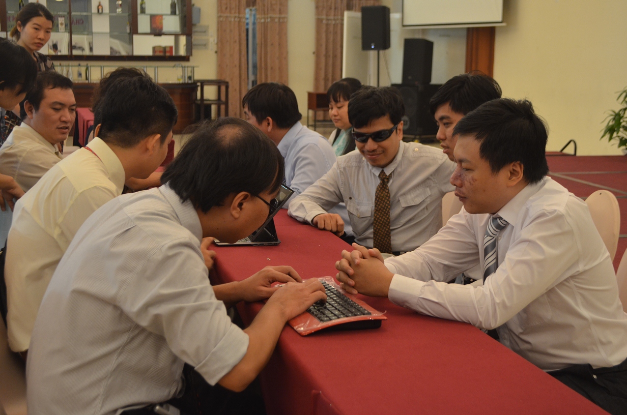 Dạy tin học cho người mù tại TP HCM