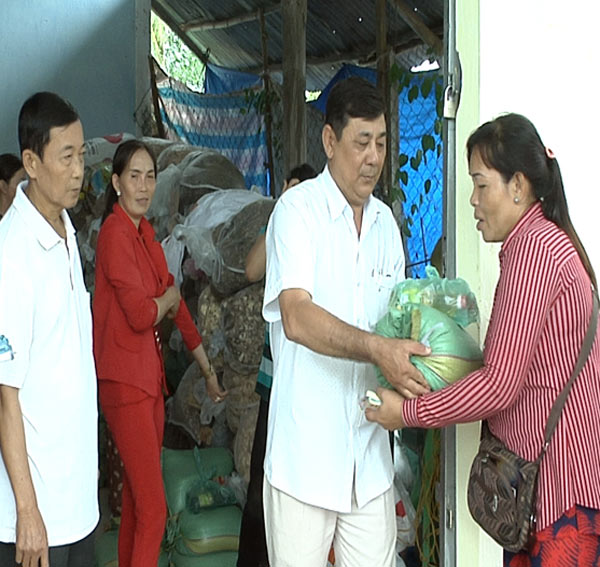 Tay trắng khởi nghiệp