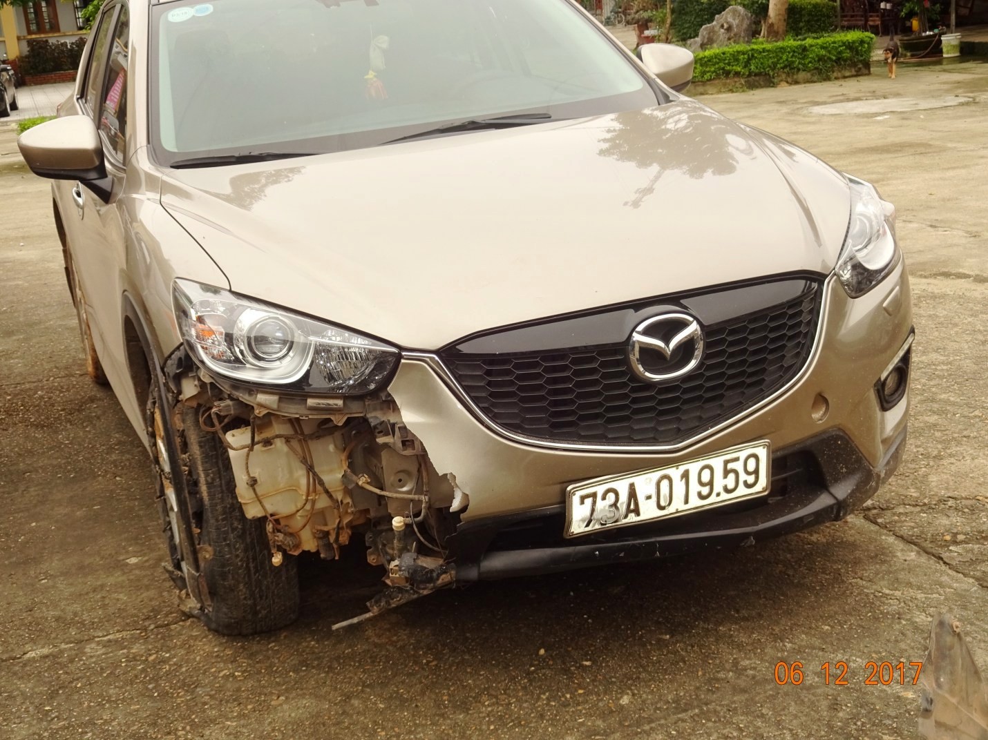 Điều tra vụ "xế hộp" Mazda CX5 tông chết người rồi bỏ trốn
