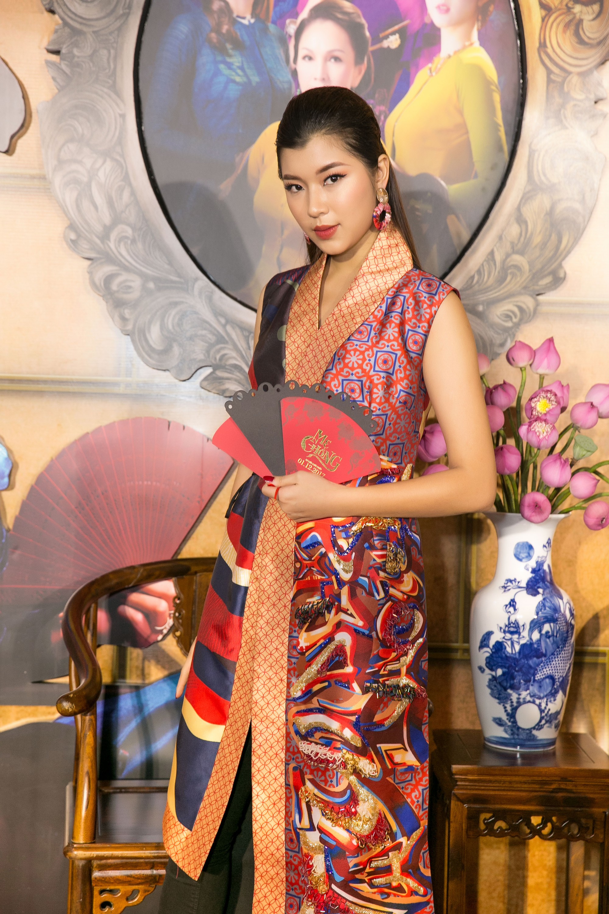 Dàn sao Việt xúng xính áo dài lên thảm đỏ - Ảnh 18.