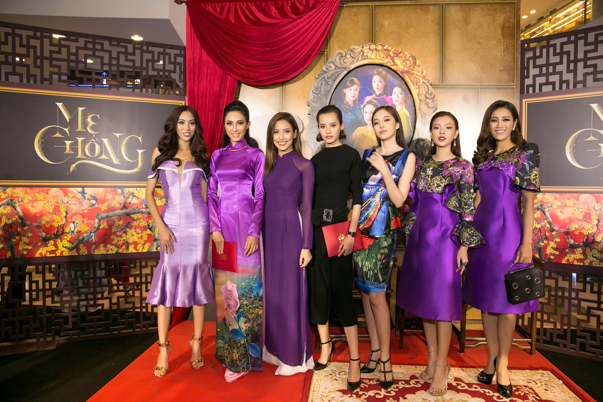 Dàn sao Việt xúng xính áo dài lên thảm đỏ - Ảnh 6.