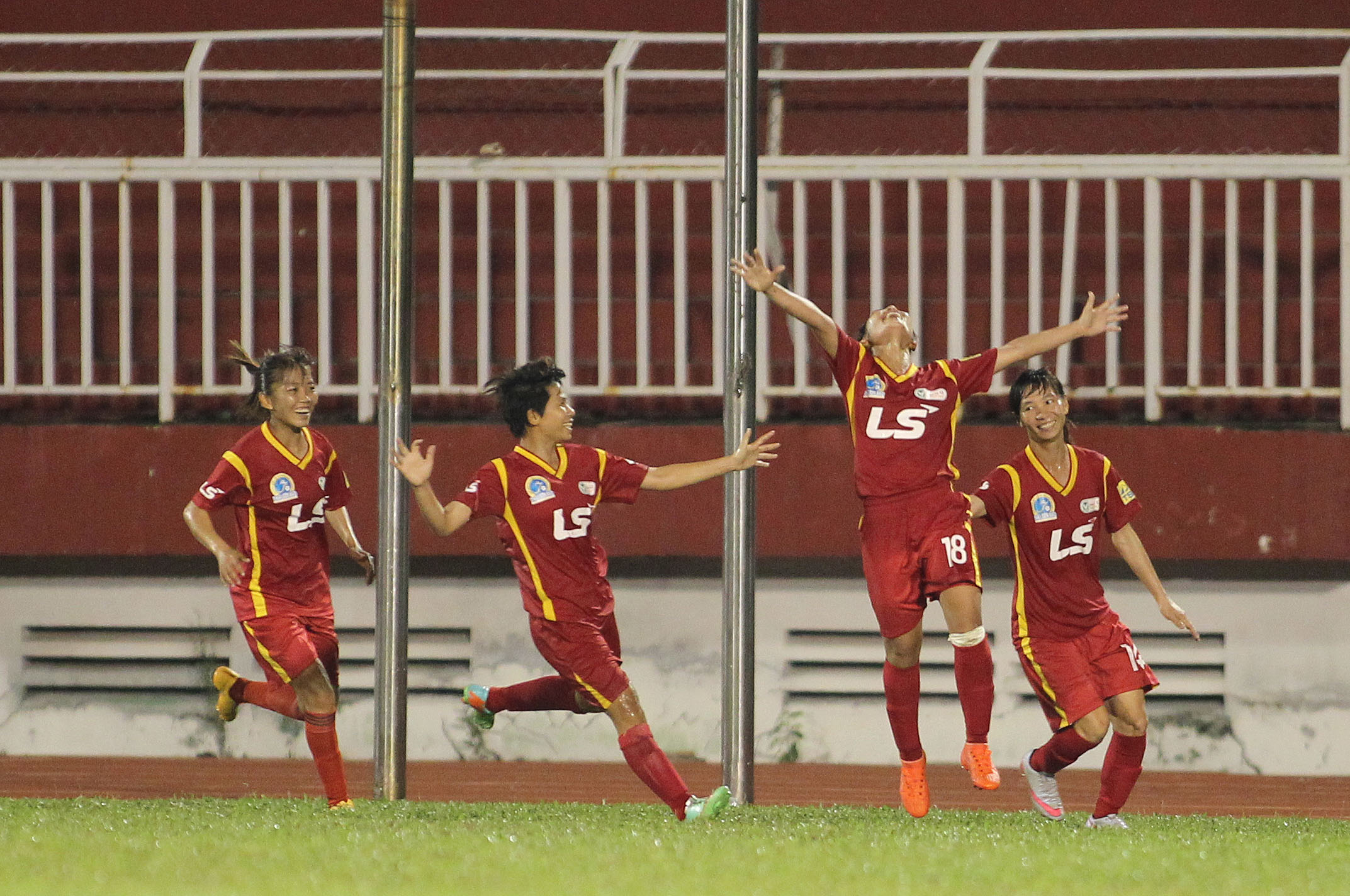 TP HCM 1 thắng ngược kình địch Hà Nội 1