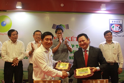 B&igrave;nh Dương: X&acirc;y dựng trang trại b&ograve; sữa quy m&ocirc; lớn, c&ocirc;ng nghệ hiện đại - Ảnh 2.