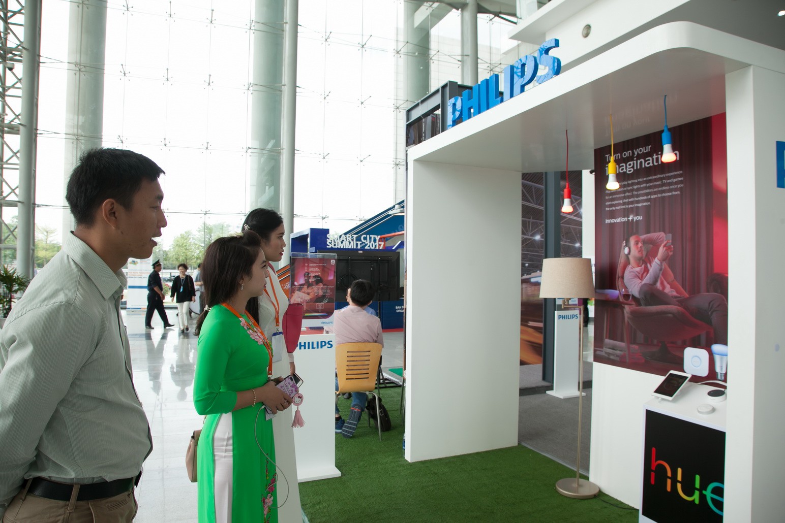 Philips giới thiệu CityTouch và chung tay xây dựng thành phố thông minh Bình Dương
