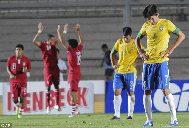 HLV Hoàng Anh Tuấn tiếc khi U20 Brazil mất vé World Cup