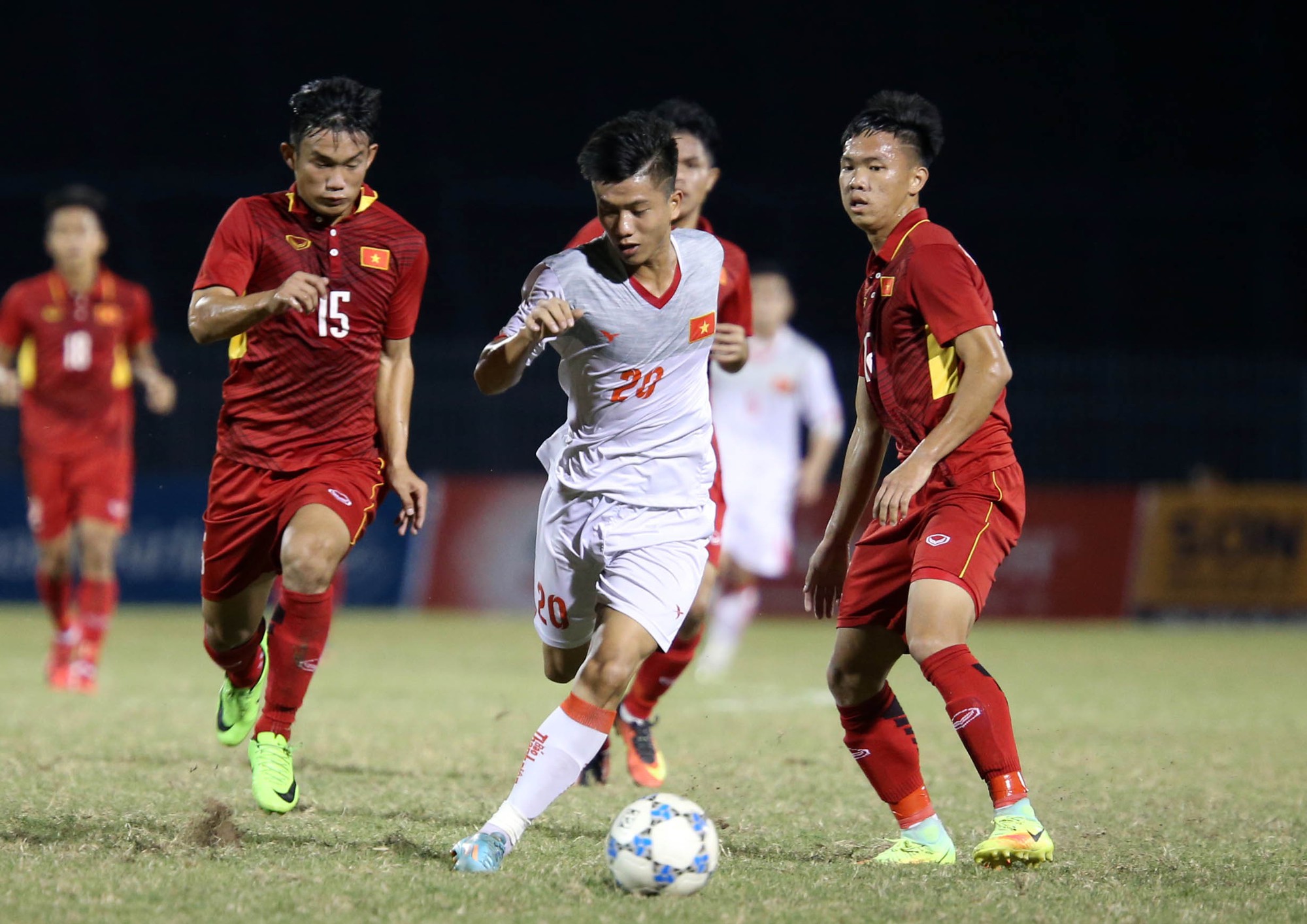 Ba cầu thủ U21 Việt Nam khát khao "ghi điểm"