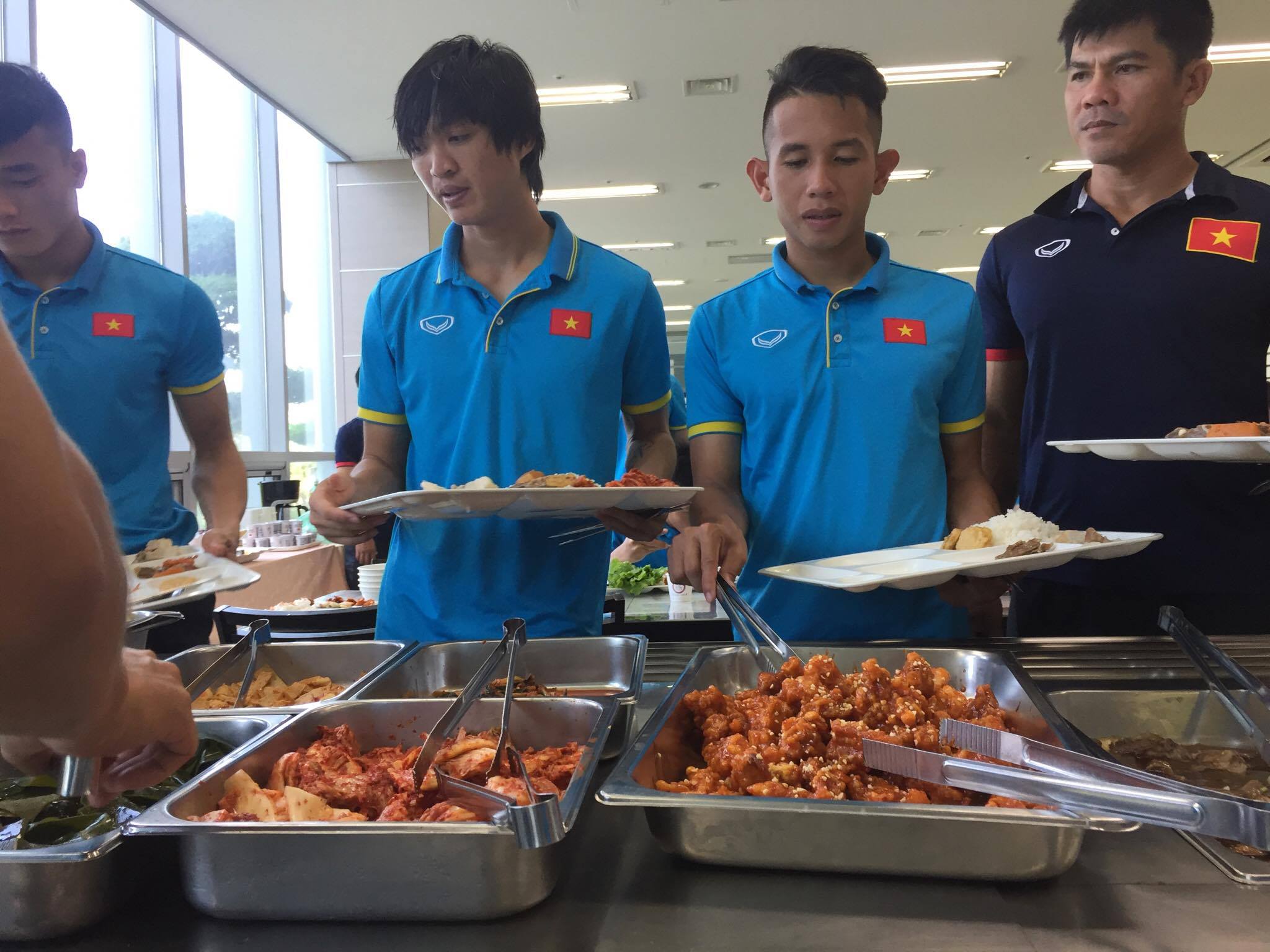 U23 Việt Nam được tẩm bổ, chờ đấu Mokpo City