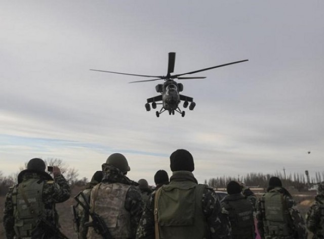 Ukraine bắt 2 lính Nga "đi lạc"