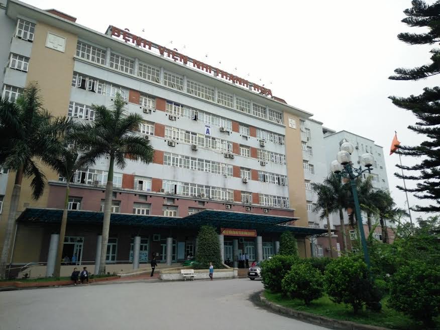 Giả mổ cấp cứu đưa người v&agrave;o bệnh viện phẫu thuật thẩm mỹ &ldquo;chui&rdquo; - Ảnh 2.