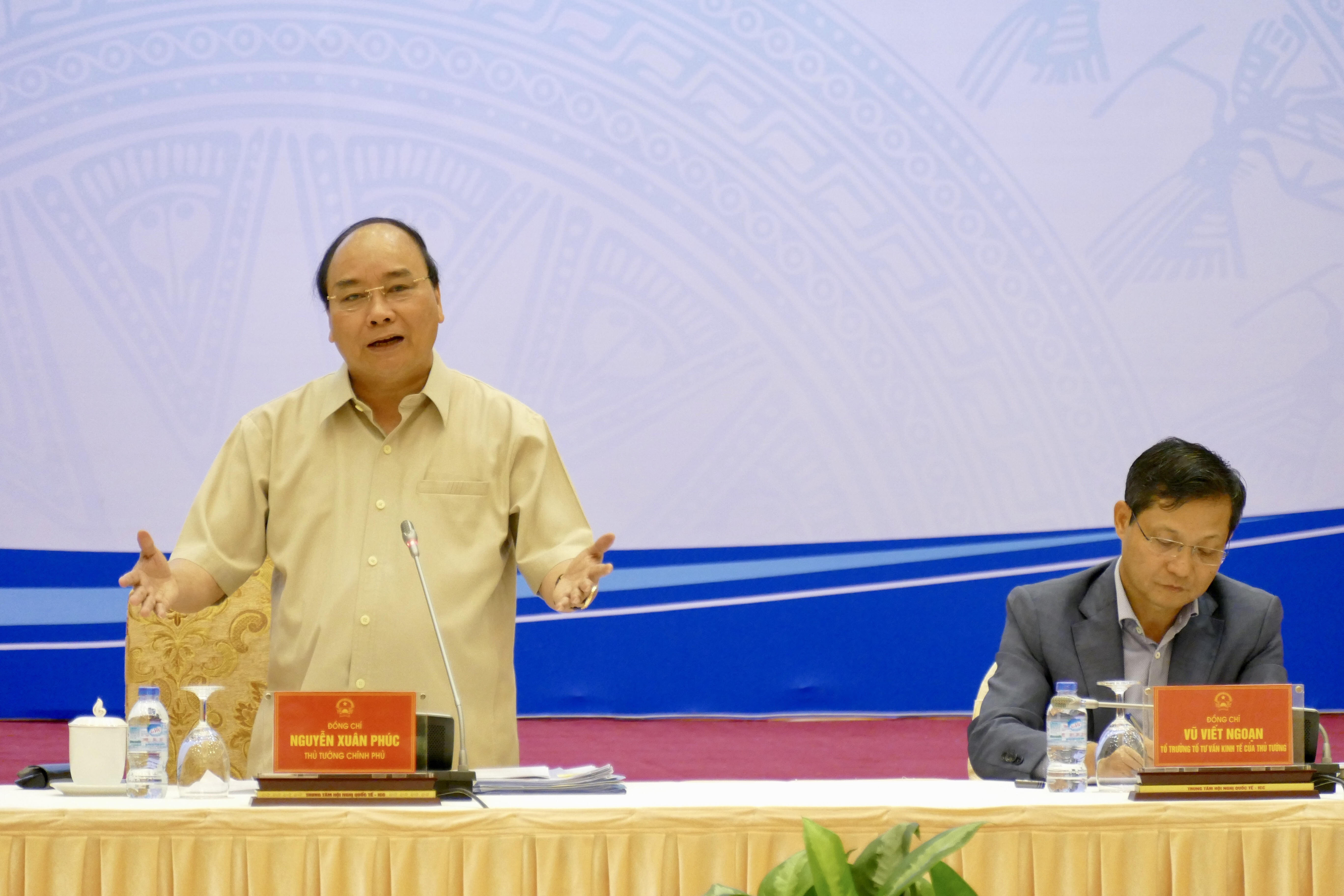 Thủ tướng lắng nghe góp ý của 14 tập đoàn tư nhân