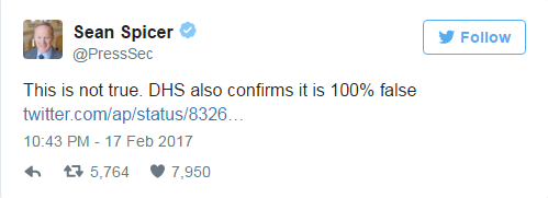 Ông Sean Spicer thông qua Twitter bác thông tin của AP. Ảnh: Twitter
