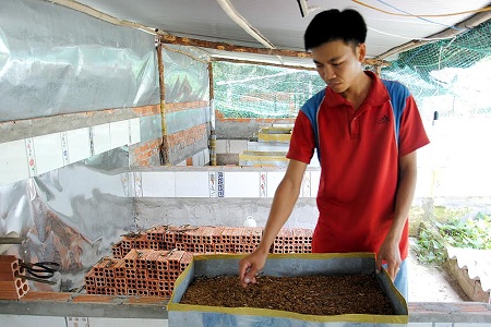 Nghị lực của chàng trai mồ côi