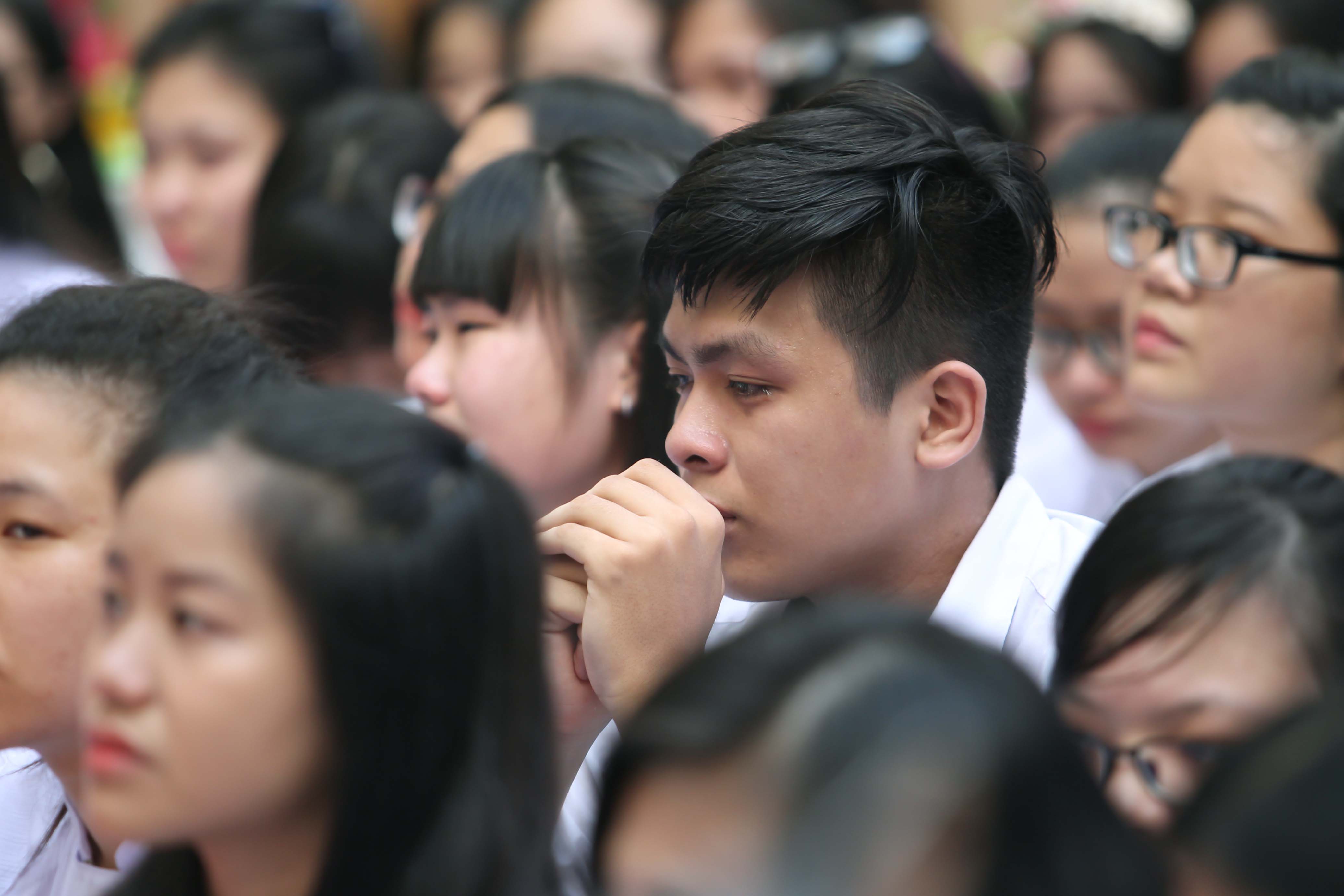 Học tr&ograve; Gia Định bật kh&oacute;c trong lễ trưởng th&agrave;nh - Ảnh 7.
