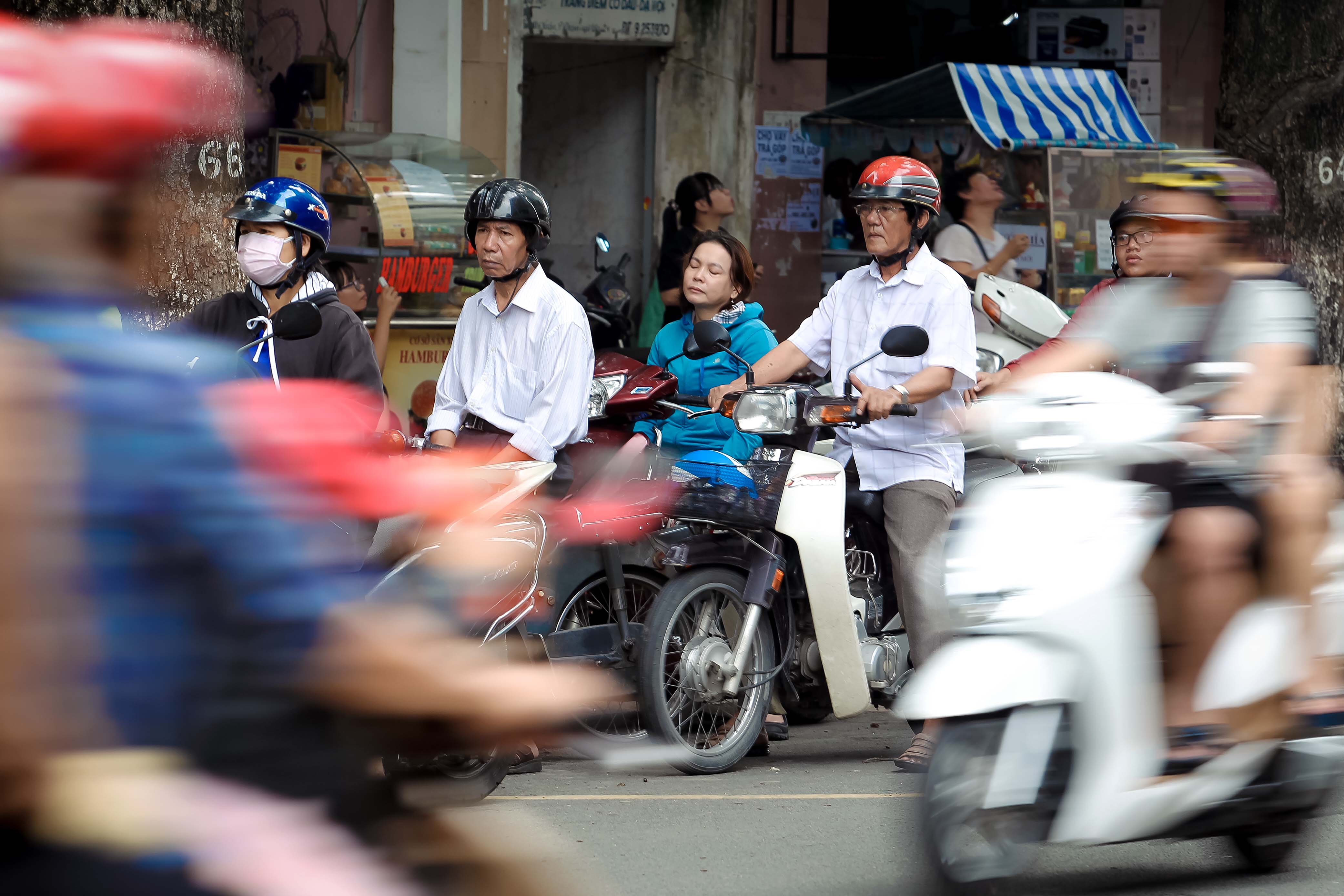 Chùm ảnh: Rạng rỡ sau môn thi đầu tiên - Ảnh 6.