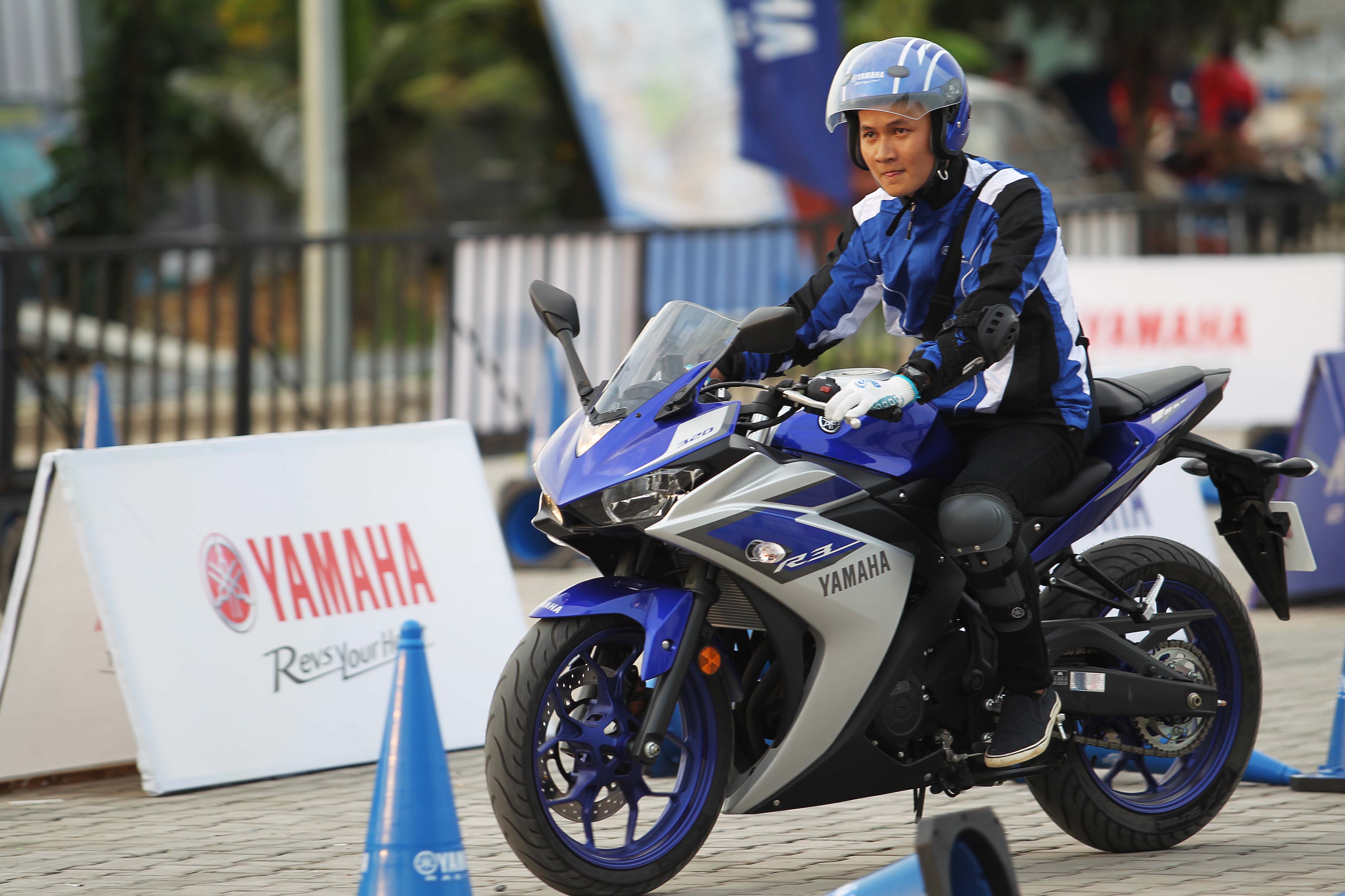 M&ocirc; t&ocirc; cổ điển g&acirc;y sốt tại Motor show 2017 - Ảnh 18.