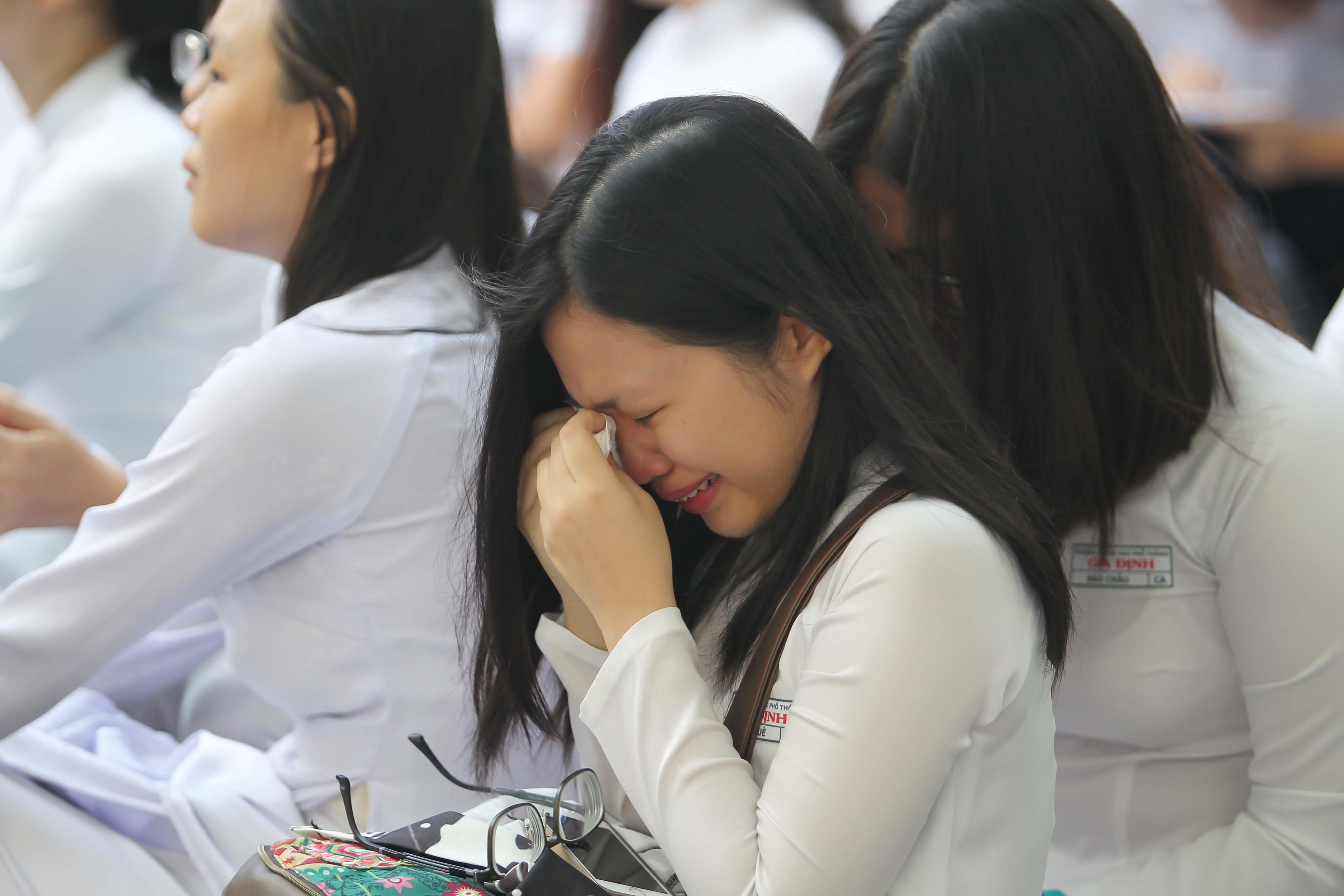 Học tr&ograve; Gia Định bật kh&oacute;c trong lễ trưởng th&agrave;nh - Ảnh 5.