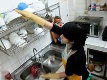 Lao động giúp việc gia đình thiệt đủ đường