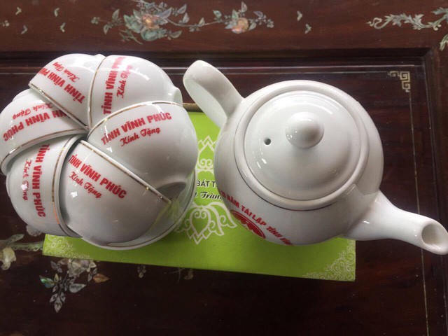 Tỉnh càng nghèo càng thích tiêu hoang