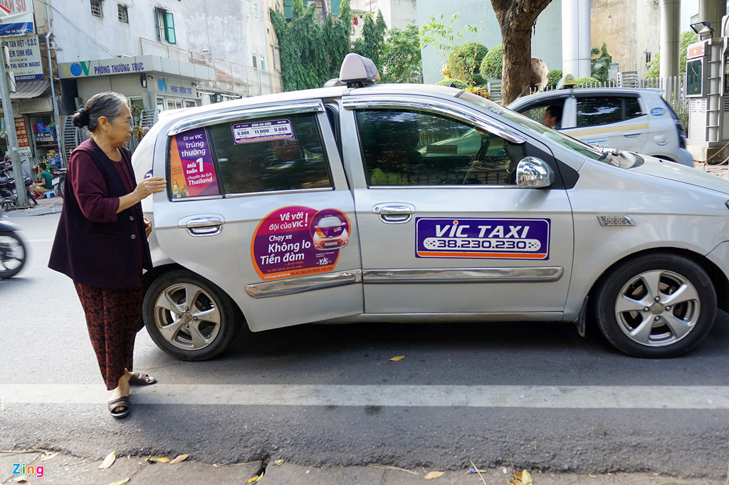 Taxi truyền thống kinh doanh kiểu Uber, Grab được kh&ocirc;ng? - Ảnh 4.