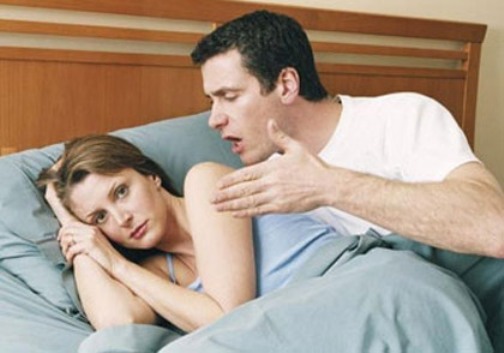 Tôi luôn ghen tuông với người cũ của chồng