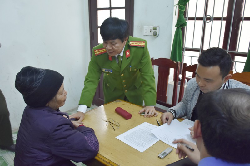 Bé 20 ngày tuổi bị sát hại: Tử vong do ngạt thở - Ảnh 1.
