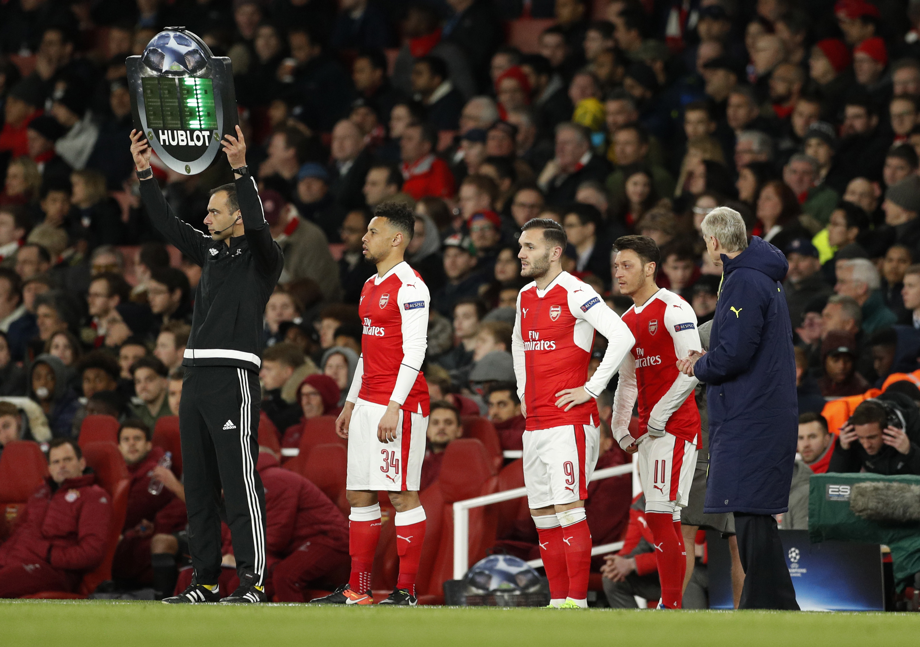 CĐV muốn Arsenal “xóa đi làm lại”