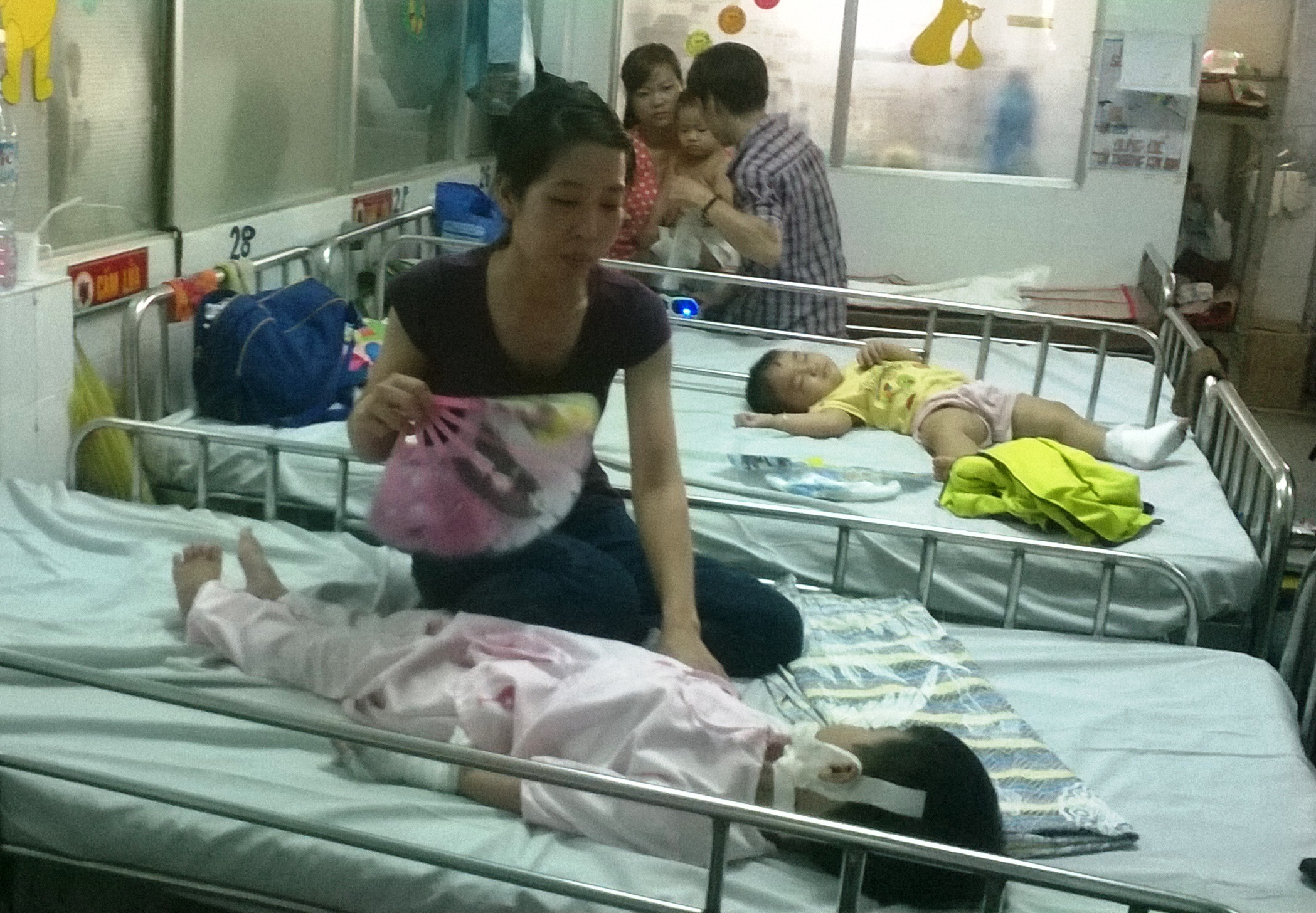 Phỏng điện, bé 5 tuổi mất 4 ngón tay