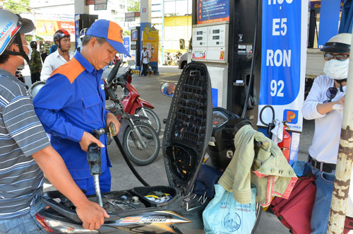 Cuối năm nay "khai tử" xăng RON 92