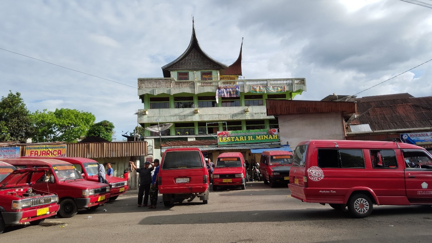 Bến xe buýt