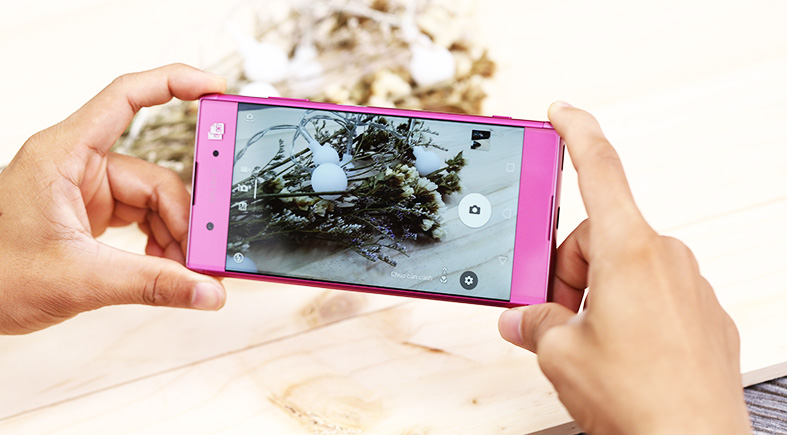 Xperia XA1 Plus: Màn hình lớn, camera 23 chấm - Ảnh 1.