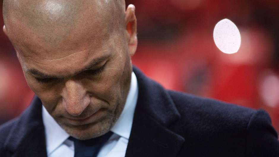 HLV Zidane sẽ làm gì khi hàng loạt cầu thủ Real Madrid chấn thương?