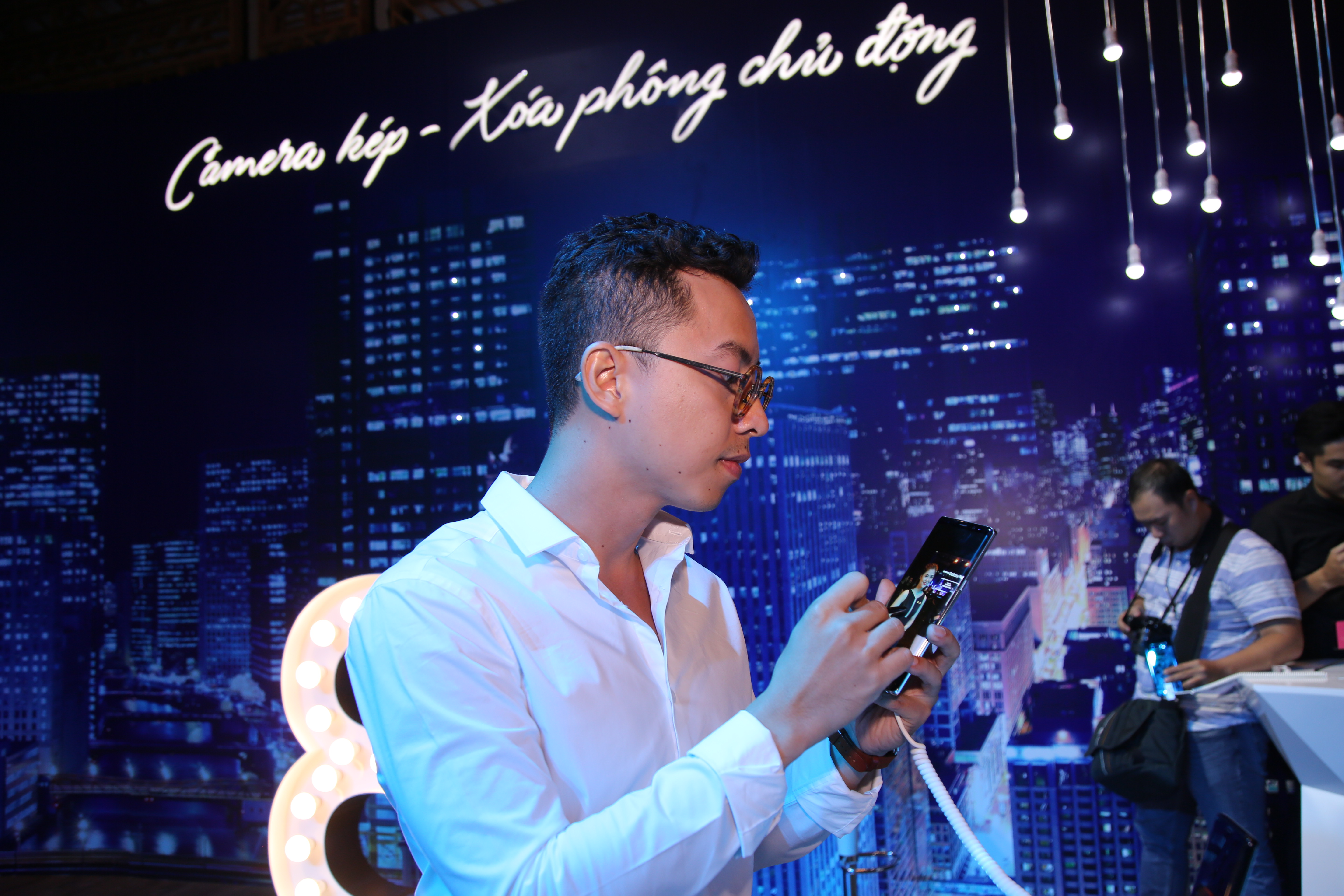 Galaxy Note8: Đối trọng với iPhone X - Ảnh 2.