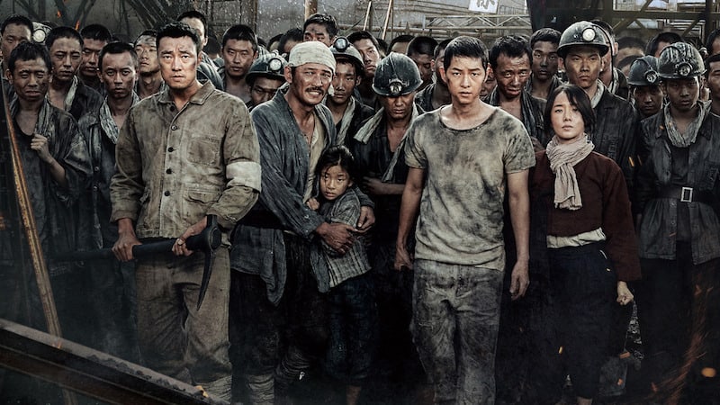 Phim mới của Song Joong Ki lập kỷ lục phòng vé