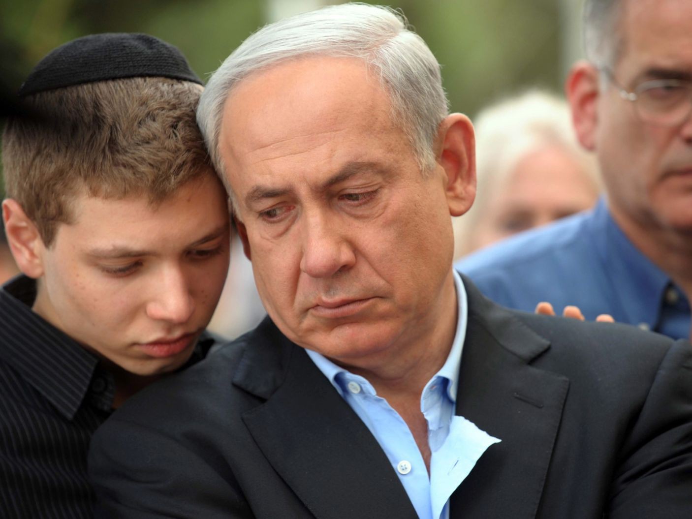 Kỳ kèo tiền trả vũ nữ thoát y, con trai thủ tướng Israel làm hại cha