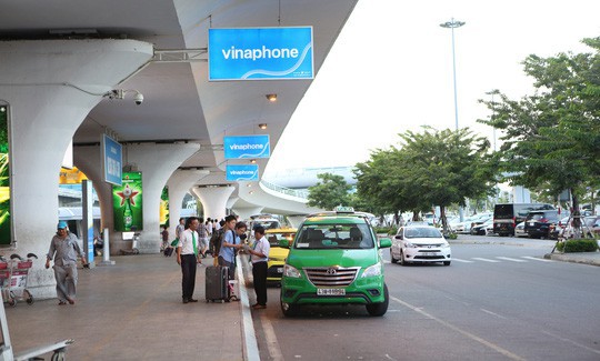 Vì sao việc thu phí ô tô vào sân bay bị kết luận có sai phạm?