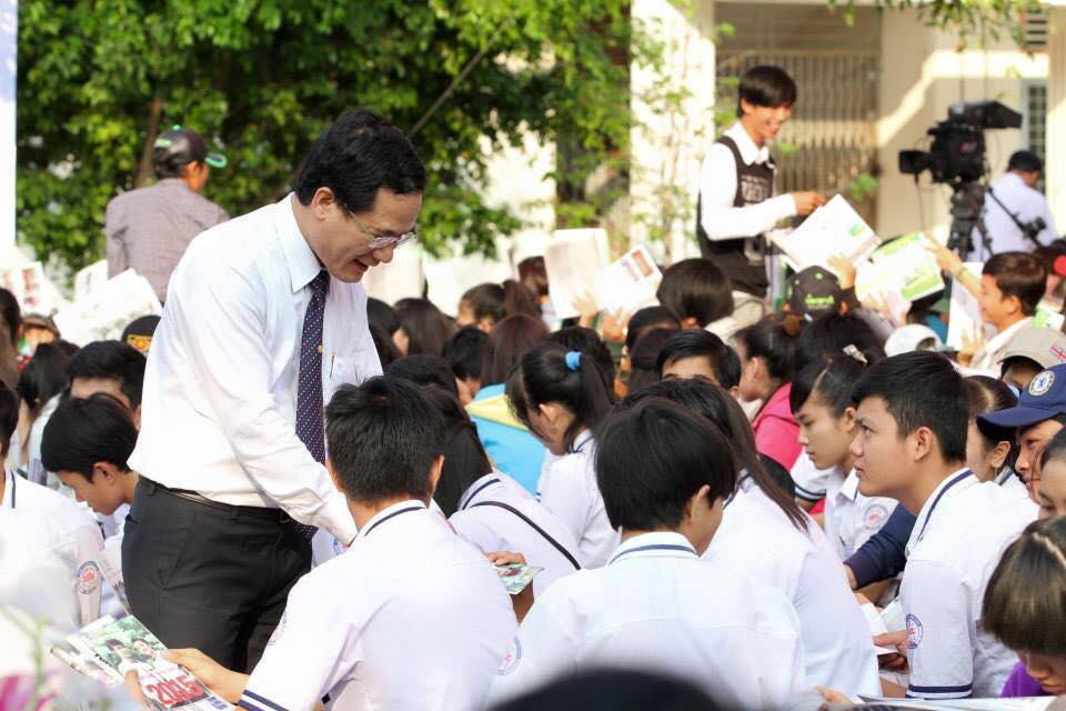 Đưa trường học đến th&iacute; sinh 2018: H&aacute;o hức trước giờ mở m&agrave;n - Ảnh 4.