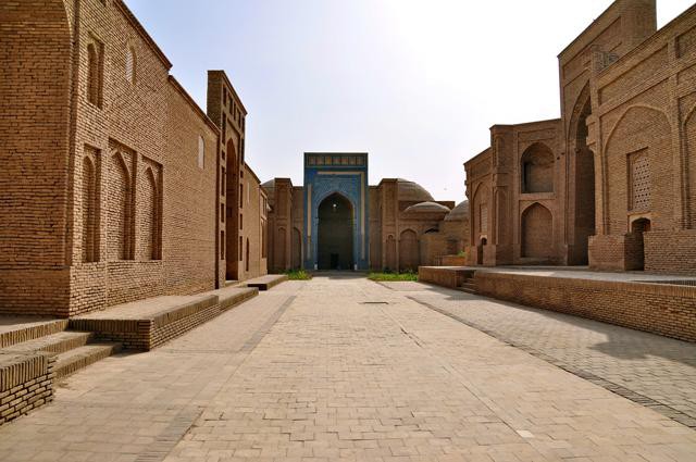 Đất nước đối thủ Uzbekistan đẹp và tráng lệ đến khó tin - Ảnh 7.