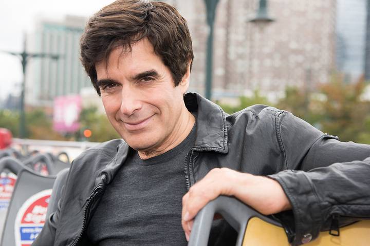 Ảo thuật gia David Copperfield bị tố tấn c&ocirc;ng t&igrave;nh dục - Ảnh 1.