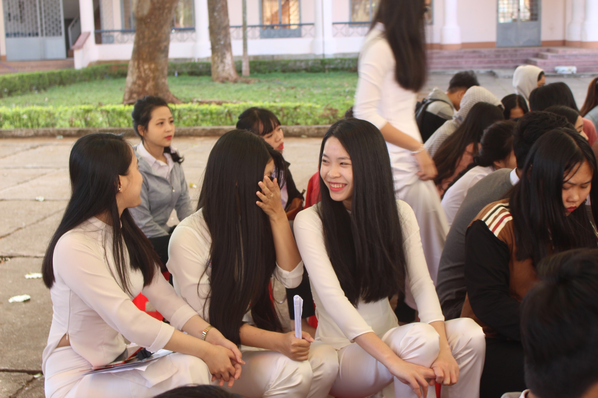 Đưa trường học đến th&iacute; sinh 2018 tại Đắk Lắk: M&ecirc; sư phạm nhưng sợ thất nghiệp - Ảnh 14.