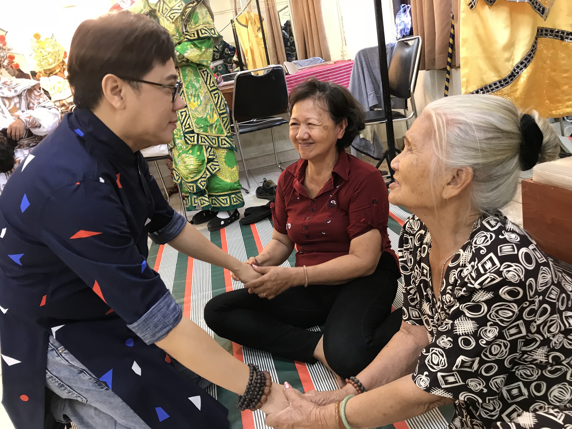 NSND Kim Cương dốc hết sức cho chương tr&igrave;nh Nghệ sĩ tri &acirc;m - Ảnh 6.