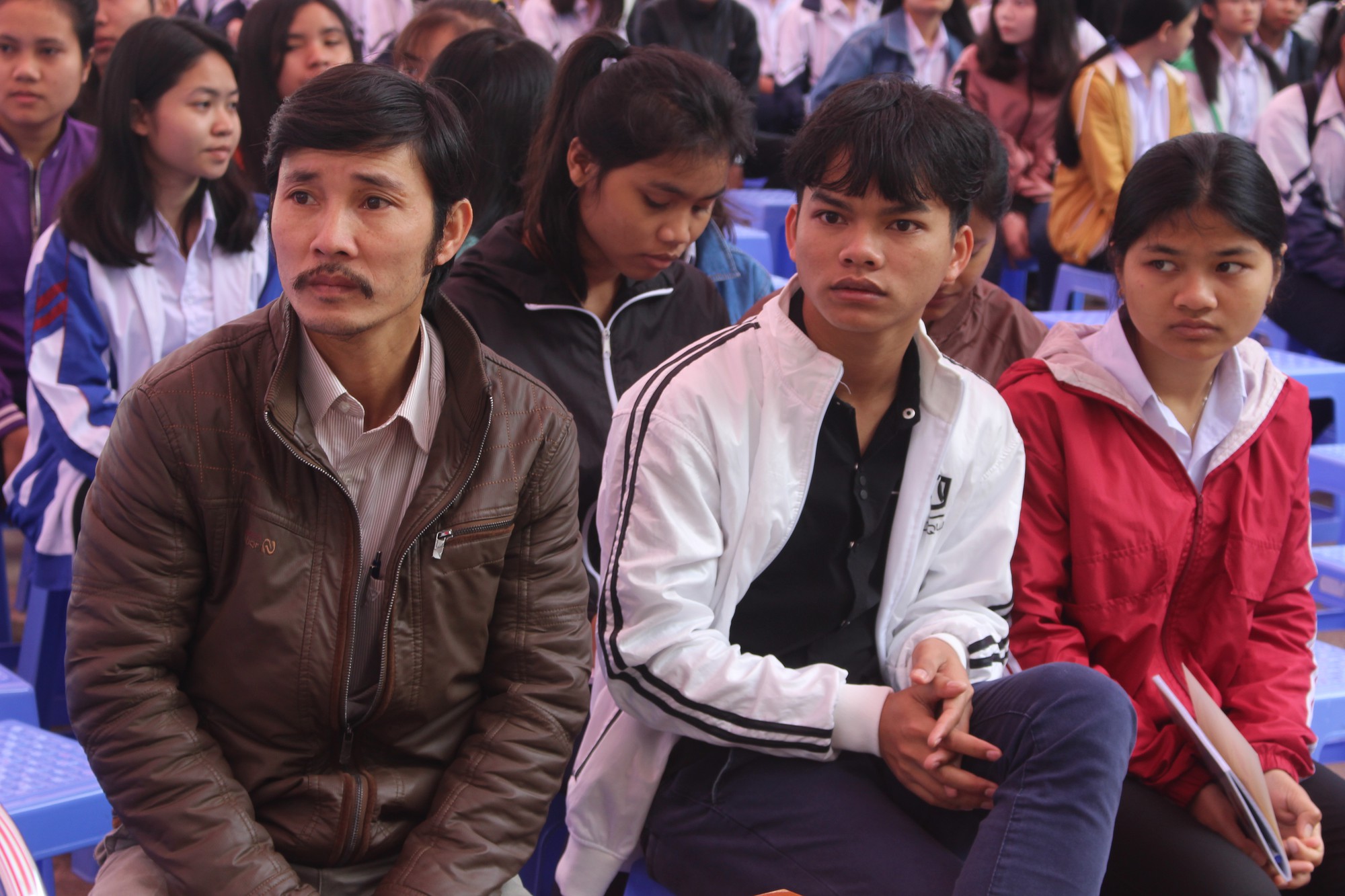 Đưa trường học đến th&iacute; sinh 2018 tại Gia Lai: Ng&agrave;nh CNTT dễ bị đ&agrave;o thải? - Ảnh 6.