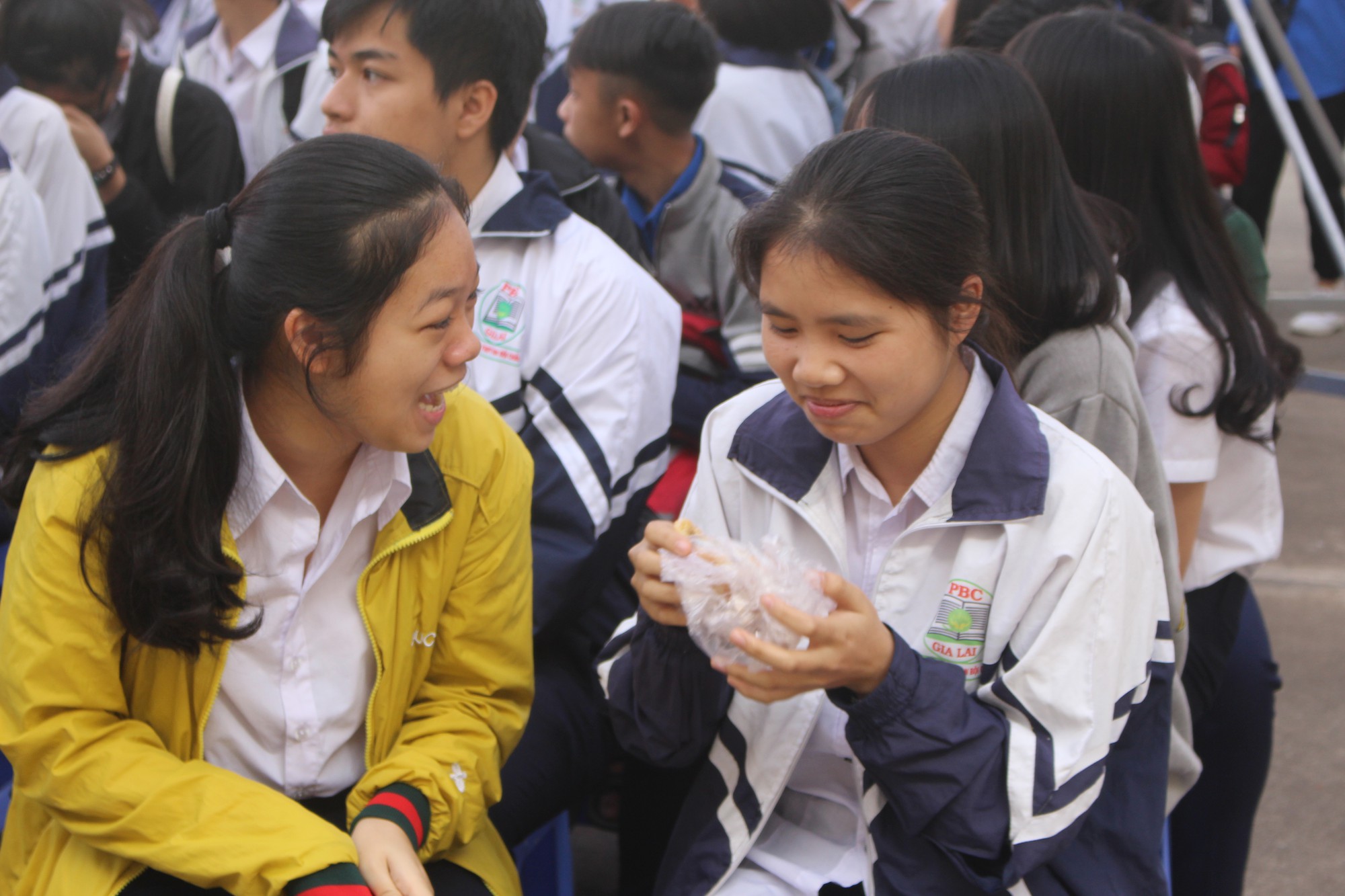 Đưa trường học đến th&iacute; sinh 2018 tại Gia Lai: Ng&agrave;nh CNTT dễ bị đ&agrave;o thải? - Ảnh 5.