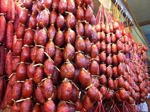 Tung lò mò: Đặc sản độc đáo từ… ruột bò của người Chăm