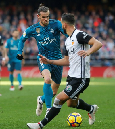 BBC tái xuất, Real Madrid đại thắng ở Mestalla - Ảnh 3.