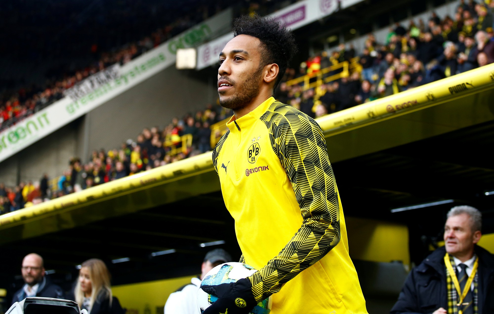 Arsenal đưa mức giá 60 triệu bảng cho Aubameyang