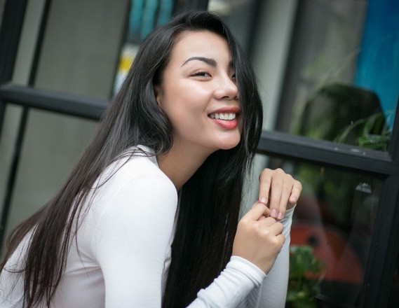 Người mẫu mặc bikini tr&ecirc;n chuy&ecirc;n cơ chở U23 Việt Nam thanh minh - Ảnh 6.