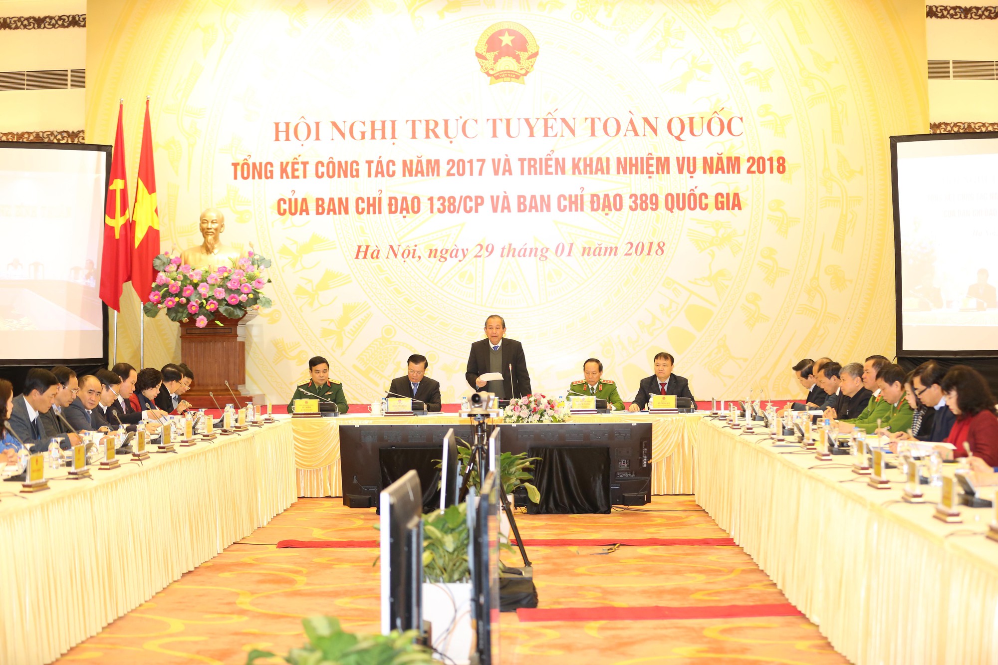Tìm cách chặn tội phạm bỏ trốn ra nước ngoài