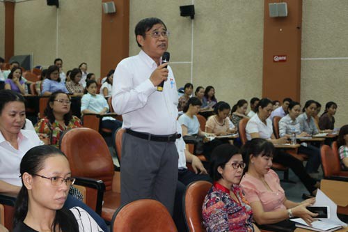 Qua đối thoại, thấy công nhân khổ quá!
