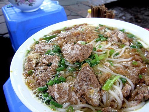 5 món ăn đường phố được khách nước ngoài săn lùng nhiều nhất ở Hà Nội - Ảnh 19.