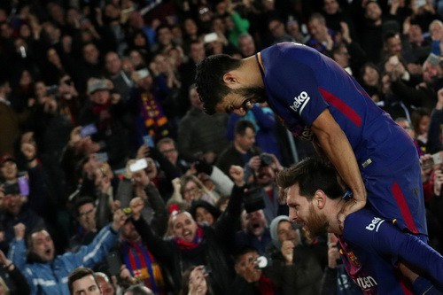 "Song sát" lập công, Barcelona tăng tốc ngôi đầu La Liga